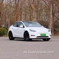 Reine elektrische SUV Tesla Modell y